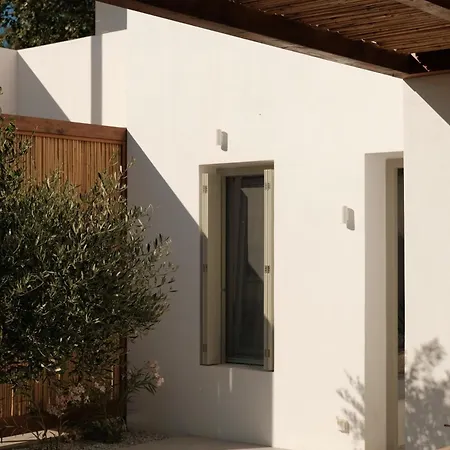 Mazi Paros Αλυκή