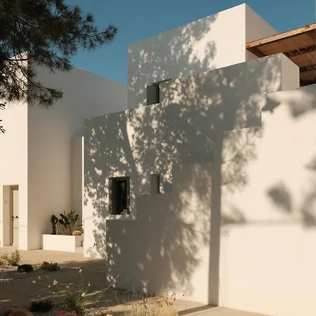 Mazi Paros Feriehus *
